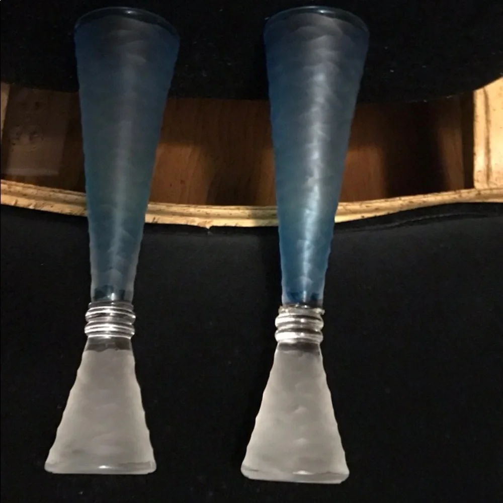 2 New Italian Glass Champagne Flute Blue Clear 9 3/4” Tall - Picture 2 of 16